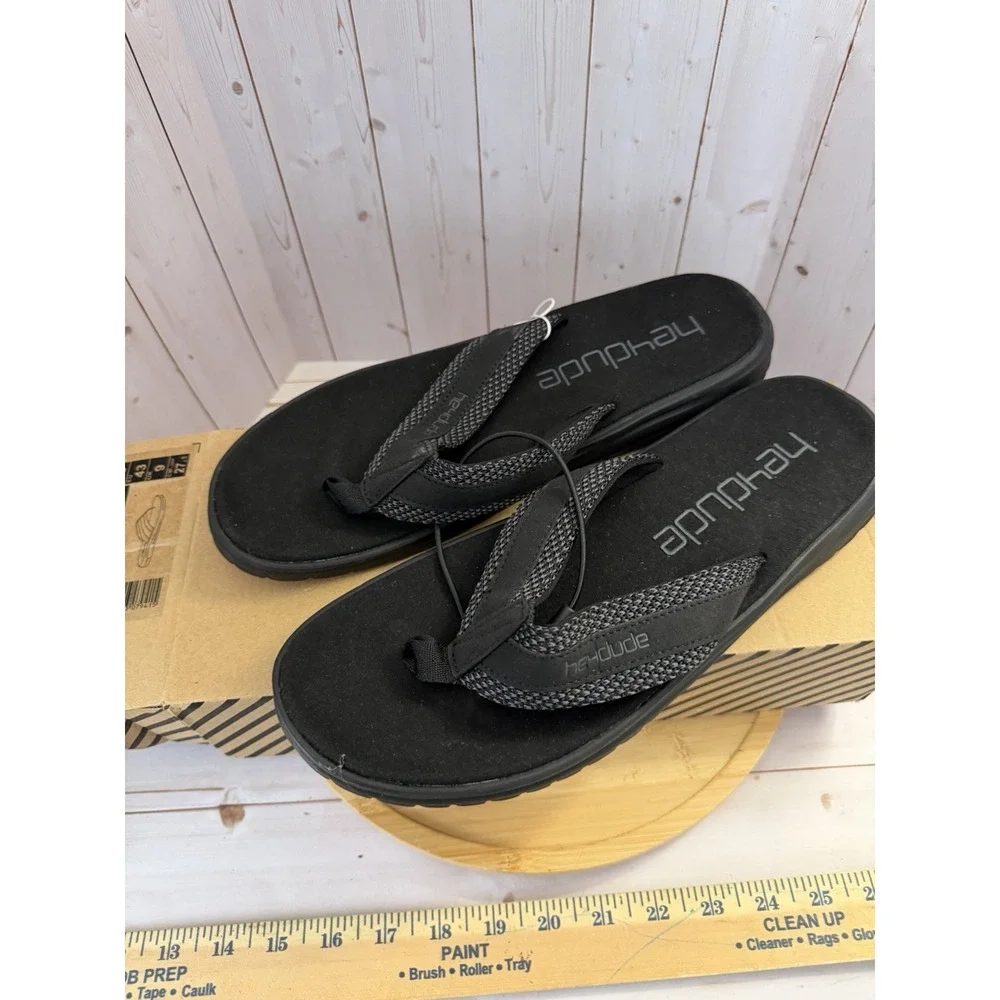 HEY DUDE SAMI Sox Black Men 10 Flip Flop Sandals Black New